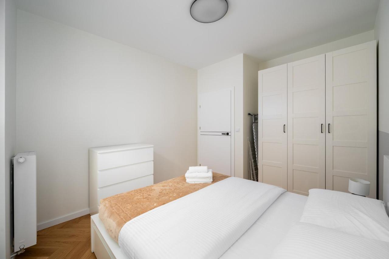 Wola Nakielska Comfort Apartment Warsawa Bagian luar foto