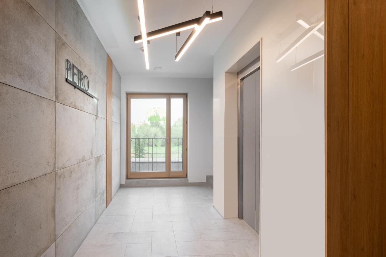 Wola Nakielska Comfort Apartment Warsawa Bagian luar foto